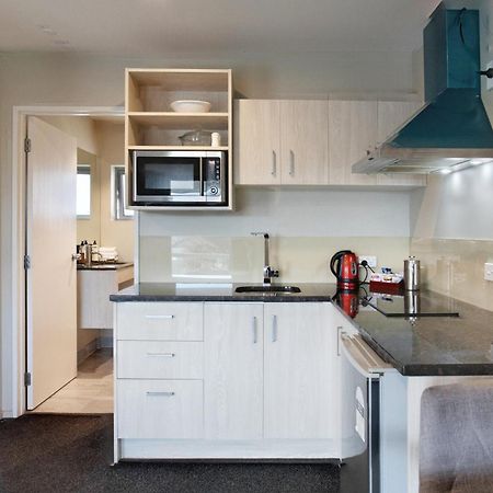 Ellerslie Palms Motel Окленд Экстерьер фото