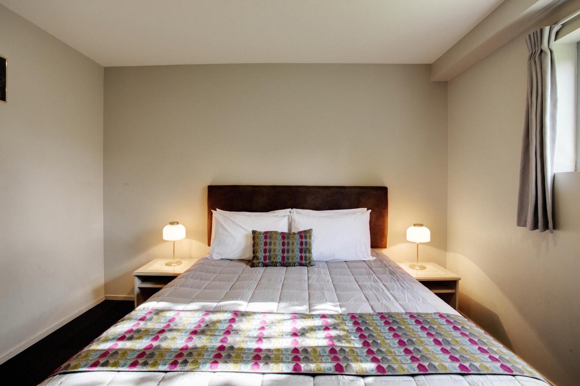 Ellerslie Palms Motel Окленд Экстерьер фото