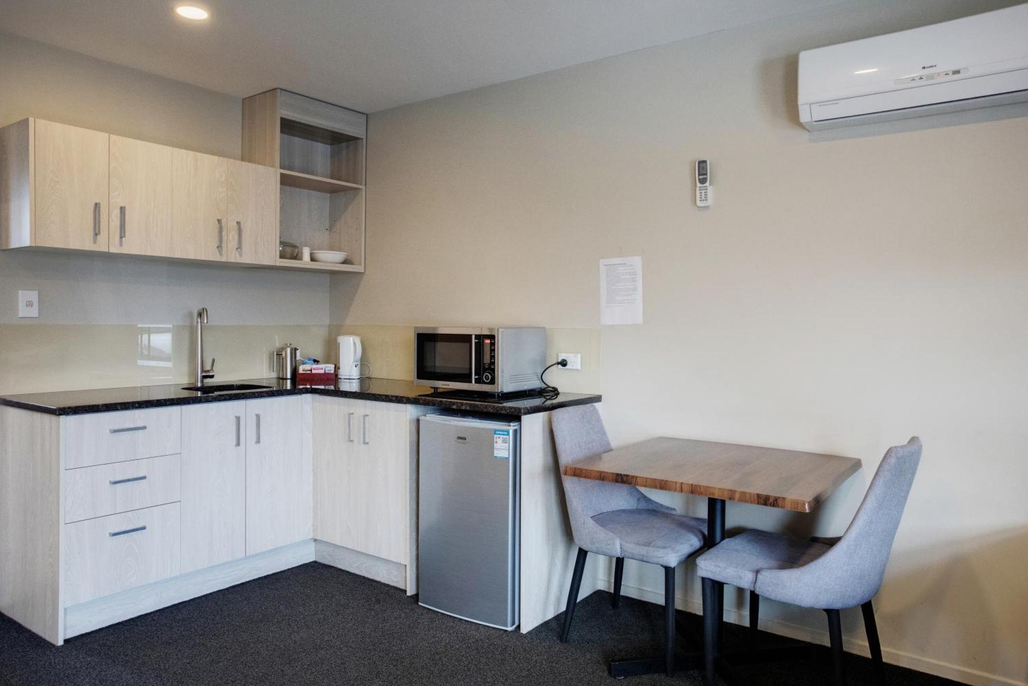 Ellerslie Palms Motel Окленд Экстерьер фото